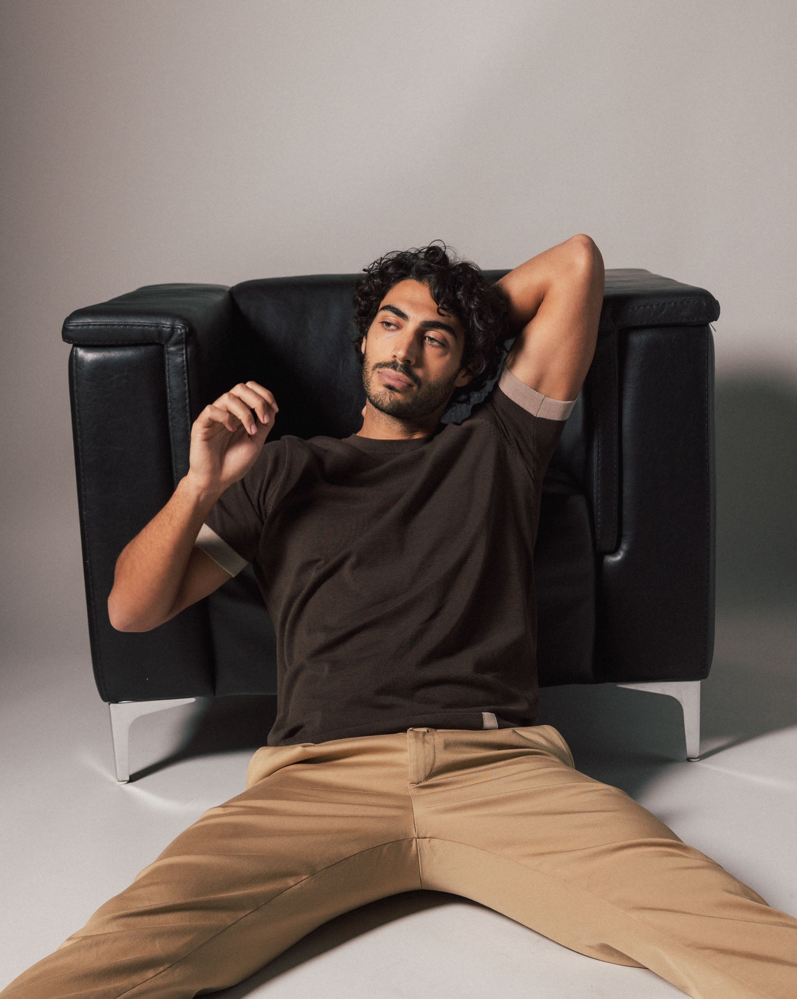 Modelshot / Chocolate Brown / Detail